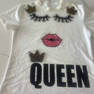 Queen White woman Tshirt